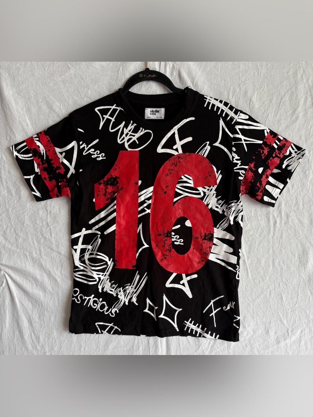 Kids Short-Sleeve Graphic Tee - Black with Red '16' Print SZ L (14/16)